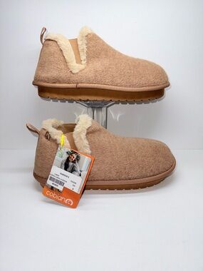 Cobian Plush Lined Slip-On Slippers in Camel and Cream